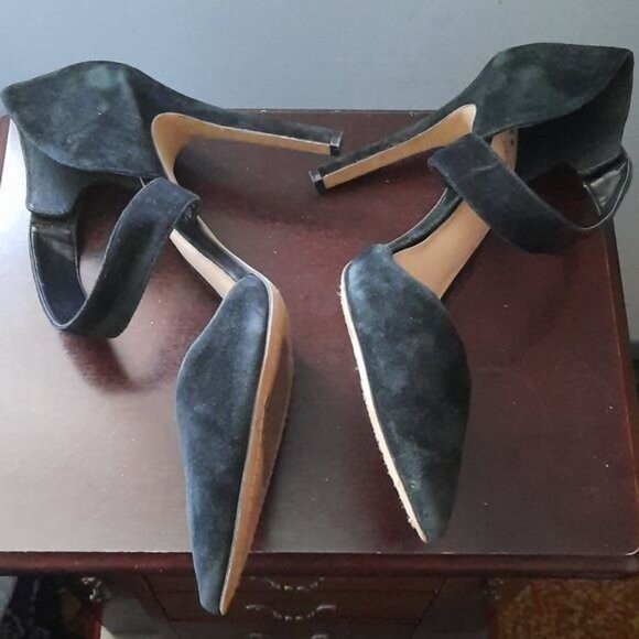 Vince Camuto Carlotte Suede Pointed Toe Strap Stiletto Heel Pump Size 11 - Picture 4 of 15